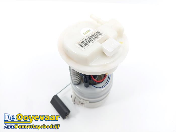Gebruikte Tank element Pomp Nissan Cube (Z12) 1.6 16V Prijs € 39,99 Margeregeling aangeboden door Autodemontagebedrijf De Ooyevaar