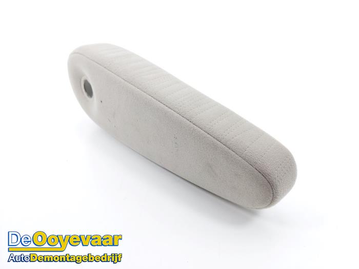 nissan cube armrest