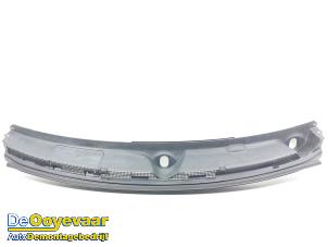 Gebruikte Paravan Nissan Cube (Z12) 1.6 16V Prijs € 29,99 Margeregeling aangeboden door Autodemontagebedrijf De Ooyevaar