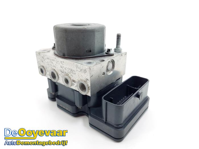Gebruikte ABS Pomp Fiat Panda (312) 0.9 TwinAir 65 Prijs € 19,99 Margeregeling aangeboden door Autodemontagebedrijf De Ooyevaar