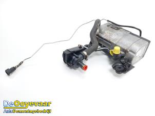 Gebruikte Standkachel Ford C-Max (DXA) 1.6 SCTi 16V Prijs € 125,00 Margeregeling aangeboden door Autodemontagebedrijf De Ooyevaar