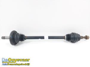 Gebruikte Aandrijfas links-achter Mercedes GLE AMG Coupe (C292) 3.0 43 AMG V6 24V Turbo 4-Matic Prijs € 125,00 Margeregeling aangeboden door Autodemontagebedrijf De Ooyevaar