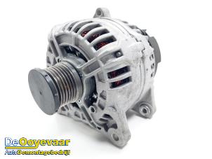 Gebruikte Dynamo Renault Master II (FD/HD) 2.5 dCi 100 FAP Prijs € 25,00 Margeregeling aangeboden door Autodemontagebedrijf De Ooyevaar