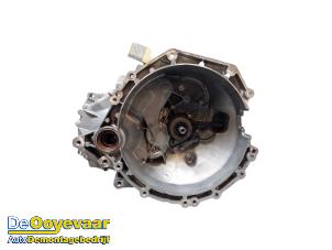 Gebruikte Versnellingsbak Ford Fiesta 7 1.0 EcoBoost Active 12V Hybrid 125 Prijs € 749,99 Margeregeling aangeboden door Autodemontagebedrijf De Ooyevaar