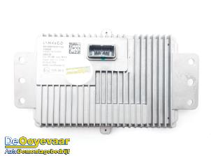 Gebruikte Draadloze oplader Lynk &amp; Co 01 1.5 PHEV Prijs € 39,99 Margeregeling aangeboden door Autodemontagebedrijf De Ooyevaar