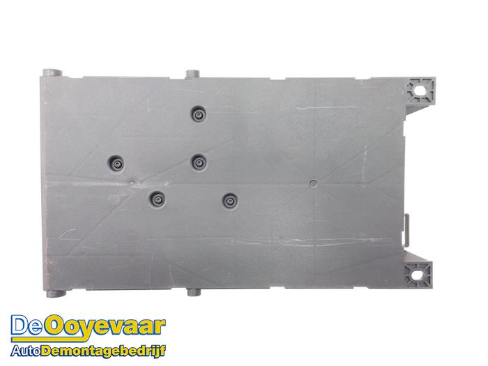 Computer Body Control van een Mercedes-Benz GLA (156.9) 1.6 180 16V 2015