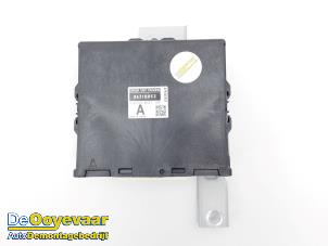 Gebruikte Modele EPB Mitsubishi Outlander (GF/GG) 2.0 16V PHEV 4x4 Prijs € 25,00 Margeregeling aangeboden door Autodemontagebedrijf De Ooyevaar