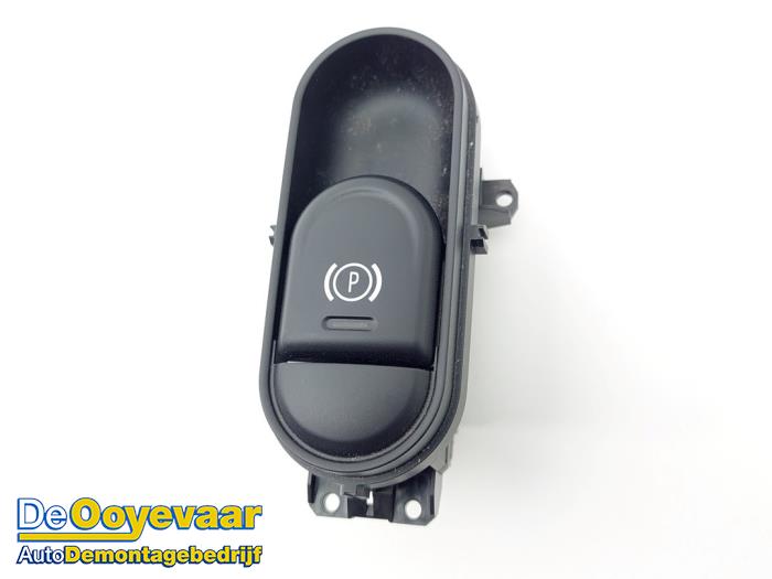 Handrem schakelaar van een MINI Countryman (F60) 1.5 TwinPower Turbo 12V Cooper SE ALL4 2022