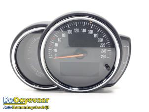 Gebruikte Cockpit Mini Countryman (F60) 1.5 TwinPower Turbo 12V Cooper SE ALL4 Prijs € 269,99 Margeregeling aangeboden door Autodemontagebedrijf De Ooyevaar