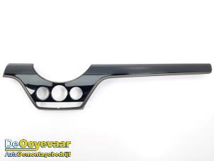 Gebruikte Dashboard sierlijst Mini Countryman (F60) 1.5 TwinPower Turbo 12V Cooper SE ALL4 Prijs € 49,99 Margeregeling aangeboden door Autodemontagebedrijf De Ooyevaar