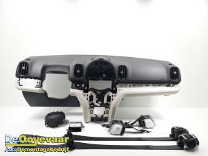 Gebruikte Airbag set + dashboard Mini Countryman (F60) 1.5 TwinPower Turbo 12V Cooper SE ALL4 Prijs € 1.049,99 Margeregeling aangeboden door Autodemontagebedrijf De Ooyevaar