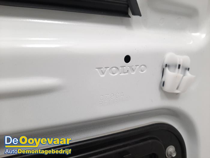 Deur 4Deurs links-voor van een Volvo V40 (MV) 2.0 D4 16V 2014