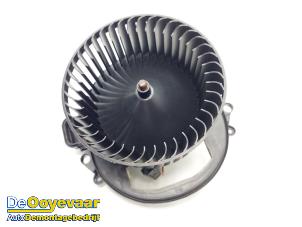 Gebruikte Chaufage Ventilatiemotor BMW 1 serie (F20) 114i 1.6 16V Prijs € 19,99 Margeregeling aangeboden door Autodemontagebedrijf De Ooyevaar
