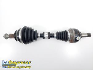 Gebruikte Aandrijfas links-voor Mercedes A-Klasse AMG (177.0) 2.0 A-35 AMG Turbo 16V 4Matic Prijs € 499,99 Margeregeling aangeboden door Autodemontagebedrijf De Ooyevaar