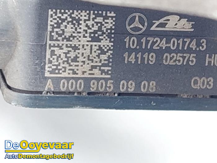Xenon hoogteregelaar van een Mercedes-AMG A-Klasse AMG (177.0) 2.0 A-35 AMG Turbo 16V 4Matic 2019