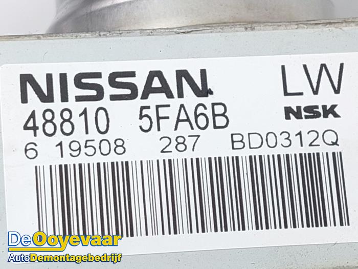 Servo Elektrisch van een Nissan Micra (K14) 1.0 IG-T 100 2019
