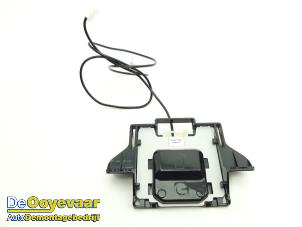 Gebruikte GPS Antenne Toyota Corolla Touring Sport (E21/EH1) 1.8 16V Hybrid Prijs € 59,99 Margeregeling aangeboden door Autodemontagebedrijf De Ooyevaar