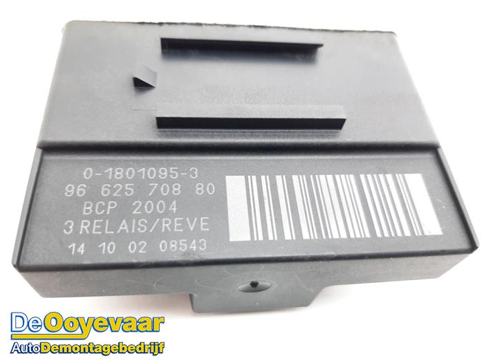 Module Koeling van een Peugeot 308 SW (L4/L9/LC/LJ/LR) 1.6 BlueHDi 120 2014