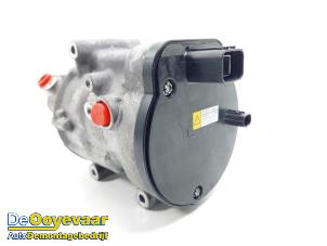 Gebruikte Aircopomp Toyota Corolla Touring Sport (E21/EH1) 1.8 16V Hybrid Prijs € 125,00 Margeregeling aangeboden door Autodemontagebedrijf De Ooyevaar