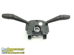 Gebruikte Combischakelaar Stuurkolom Jeep Compass II (MP) 1.3 4XE 240 16V 4x4 Prijs € 149,99 Margeregeling aangeboden door Autodemontagebedrijf De Ooyevaar