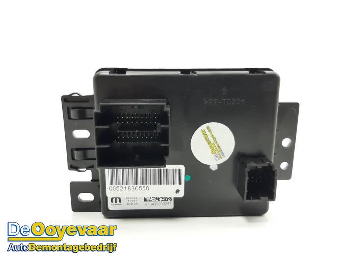 Computer Kachel van een Jeep Compass II (MP) 1.3 4XE 240 16V 4x4 2020