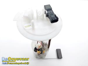 Gebruikte Tank element Pomp Jeep Compass II (MP) 1.3 4XE 240 16V 4x4 Prijs € 159,99 Margeregeling aangeboden door Autodemontagebedrijf De Ooyevaar