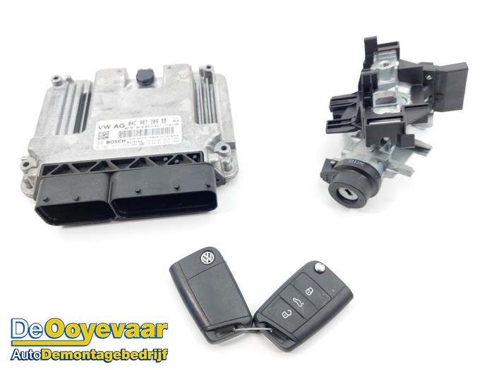 Gebruikte Kontaktslot + computer Volkswagen Polo VI (AW1) 1.0 TSI 12V Prijs € 149,99 Margeregeling aangeboden door Autodemontagebedrijf De Ooyevaar