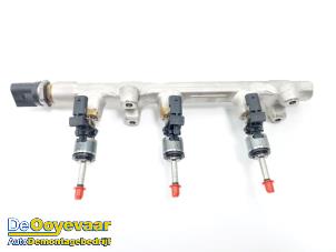 Gebruikte Injector brug Audi A3 Sportback (8YA) 1.0 30 TFSI 12V Mild hybrid Prijs € 49,99 Margeregeling aangeboden door Autodemontagebedrijf De Ooyevaar