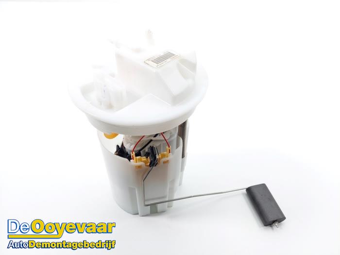 Gebruikte Tank element Pomp Ford Puma 1.0 Ti-VCT EcoBoost 12V Prijs € 29,99 Margeregeling aangeboden door Autodemontagebedrijf De Ooyevaar