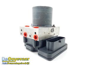 Gebruikte ABS Pomp Volkswagen Polo VI (AW1) 1.0 TSI 12V Prijs € 39,99 Margeregeling aangeboden door Autodemontagebedrijf De Ooyevaar