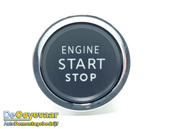 Start/Stop schakelaar van een Opel Mokka 1.2 Turbo 12V 2022