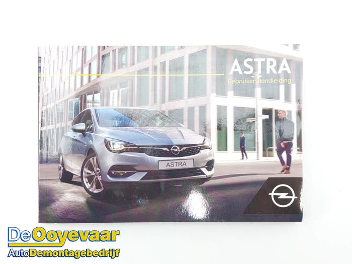 Instructie Boekje van een Opel Astra K 1.2 Turbo 12V 2020