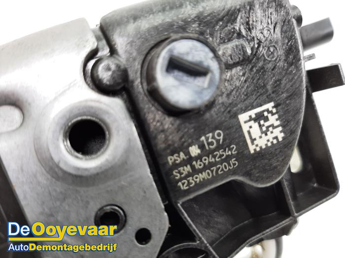 Deurslot Mechaniek 2Deurs links van een Peugeot Expert (VA/VB/VE/VF/VY) 2.0 Blue HDi 150 16V 2019
