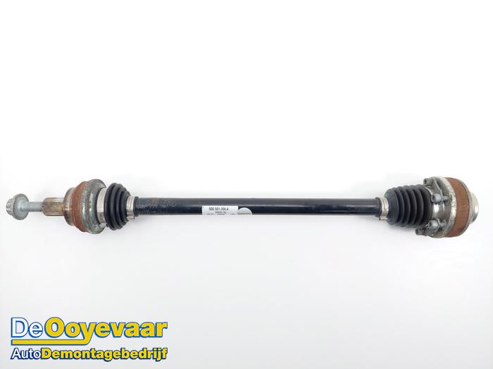 Gebruikte Aandrijfas rechts-achter Volkswagen Golf VII (AUA) 2.0 R 4Motion 16V Prijs € 29,99 Margeregeling aangeboden door Autodemontagebedrijf De Ooyevaar