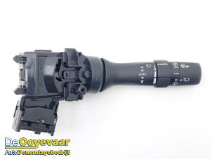 Gebruikte Ruitenwis Schakelaar Subaru XV (GT/GX) 2.0 e-Boxer AWD 16V Prijs € 49,99 Margeregeling aangeboden door Autodemontagebedrijf De Ooyevaar