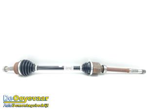 Gebruikte Homokineetas rechts-voor Opel Mokka 1.2 Turbo 12V Prijs € 189,99 Margeregeling aangeboden door Autodemontagebedrijf De Ooyevaar