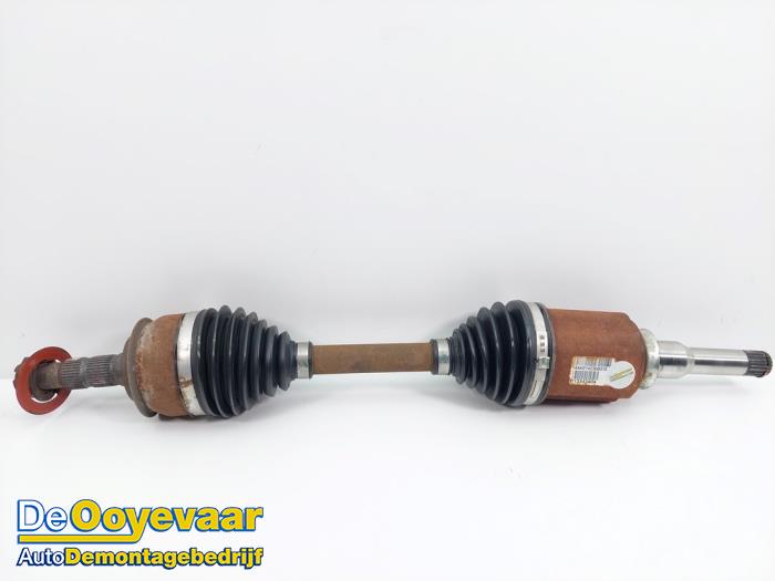 Gebruikte Aandrijfas links-voor Chevrolet Cruze (300) 1.8 16V VVT Prijs € 49,99 Margeregeling aangeboden door Autodemontagebedrijf De Ooyevaar