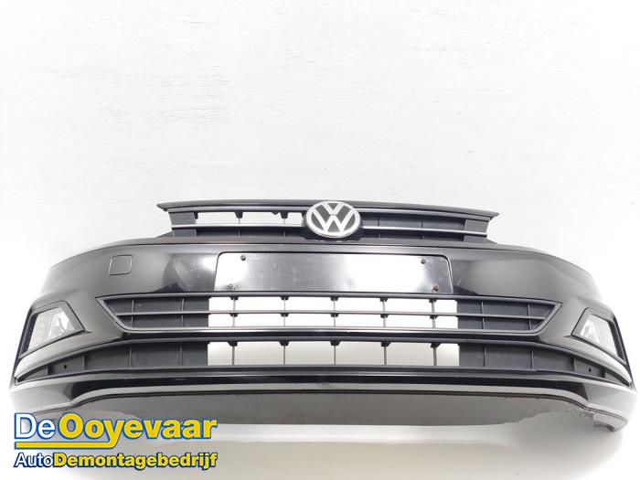 Bumper voor van een Volkswagen Polo VI (AW1) 1.0 TSI 12V 2018