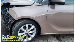 Gebruikte Voorscherm links Opel Adam 1.2 16V Prijs € 199,99 Margeregeling aangeboden door Autodemontagebedrijf De Ooyevaar
