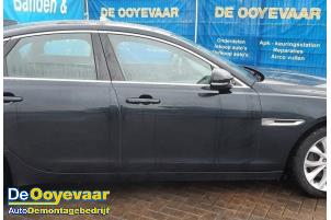 Gebruikte Portier 4Deurs rechts-voor Jaguar XF (X260) 2.0d 180 16V Prijs € 549,99 Margeregeling aangeboden door Autodemontagebedrijf De Ooyevaar