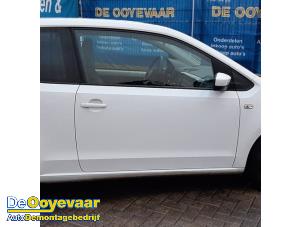 Gebruikte Deur 2Deurs rechts Volkswagen Up! (121) 1.0 12V 60 Prijs € 324,99 Margeregeling aangeboden door Autodemontagebedrijf De Ooyevaar