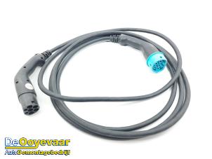 Gebruikte Oplaadkabel elektrische auto Renault Zoé (AG) R90 Prijs € 129,99 Margeregeling aangeboden door Autodemontagebedrijf De Ooyevaar