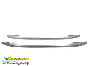 Gebruikte Dakrail set Mazda 6 SportBreak (GJ/GH/GL) 2.0 SkyActiv-G 165 16V Prijs € 99,99 Margeregeling aangeboden door Autodemontagebedrijf De Ooyevaar