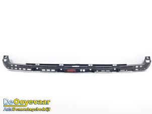 Gebruikte Bumpersteun midden-achter Volkswagen Golf VII Variant (AUVV) 2.0 GTD 16V Prijs € 9,99 Margeregeling aangeboden door Autodemontagebedrijf De Ooyevaar