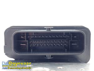 ABS Pomp van een Mercedes-AMG S AMG (A217) 5.5 S-63 AMG V8 32V Biturbo 4-Matic 2016
