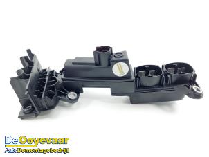 Gebruikte Zekeringkast BMW M5 (F90) M550i xDrive 4.4 V8 32V TwinPower Turbo Prijs € 49,99 Margeregeling aangeboden door Autodemontagebedrijf De Ooyevaar