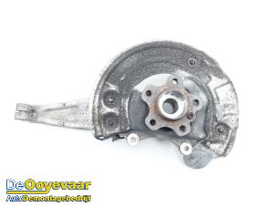 Gebruikte Fusee rechts-voor BMW M5 (F90) M550i xDrive 4.4 V8 32V TwinPower Turbo Prijs € 149,99 Margeregeling aangeboden door Autodemontagebedrijf De Ooyevaar