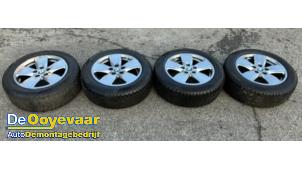 Gebruikte Velgen set + banden BMW 1 serie (F40) 118i 1.5 TwinPower 12V Prijs € 449,99 Margeregeling aangeboden door Autodemontagebedrijf De Ooyevaar
