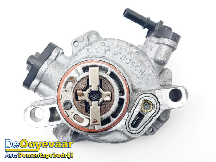 Gebruikte Vacuumpomp (Diesel) Ford Transit Connect (PJ2) 1.6 TDCi 16V 95 Prijs € 9,99 Margeregeling aangeboden door Autodemontagebedrijf De Ooyevaar