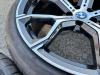 Velgen set + banden van een BMW M5 (G30/F90) M550i xDrive 4.4 V8 32V TwinPower Turbo 2018